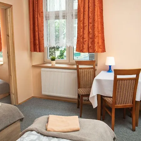 Aparthostel Green Hostel *