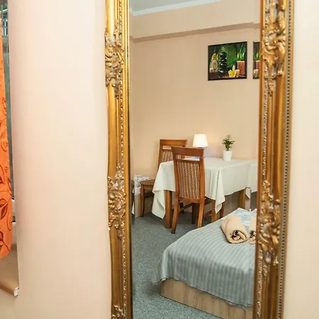 Aparthostel Green Hostel *